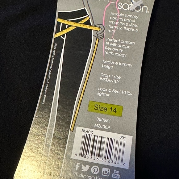 NWT black Slim - Station Straight Leg Pants Size 14W Pull Up. Very Slimming. NEW - Picture 5 of 6